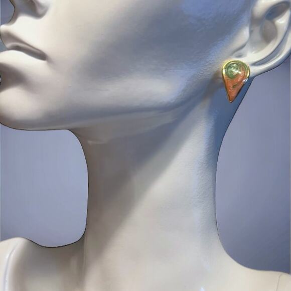 Vintage Gold-Tone Peach & Green Swirl Post Earrings, Teardrop Design - Picture 15 of 15
